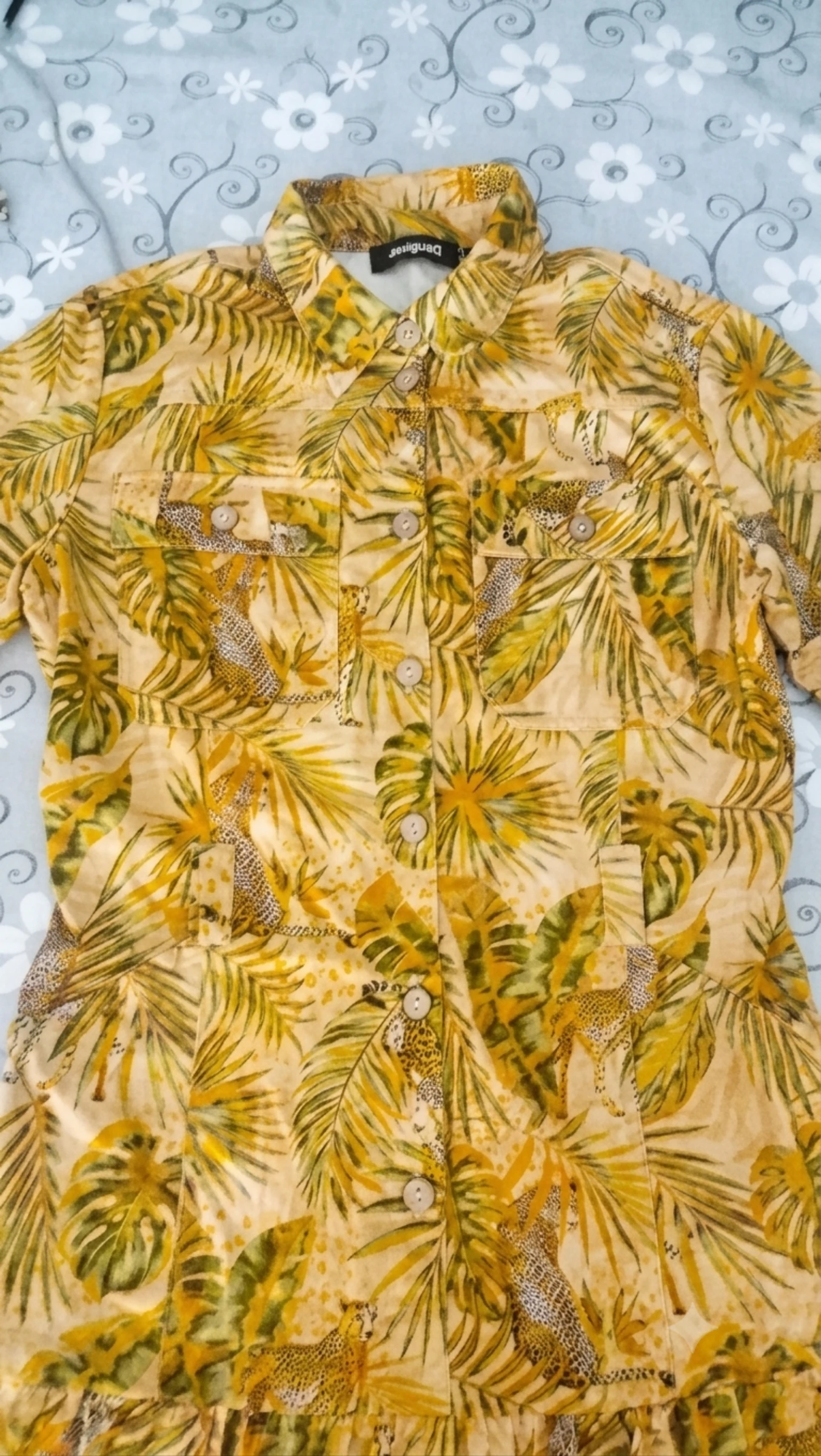 Vestido Camisero Desigual Estampado Tropical y Leopardos (Talla M) – photo 2